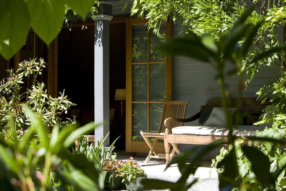 Arrowtown House Boutique Hotel 44/50