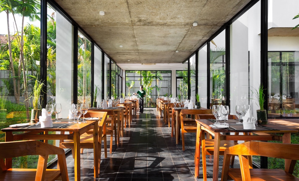 Hillocks Hotel Spa 45/60