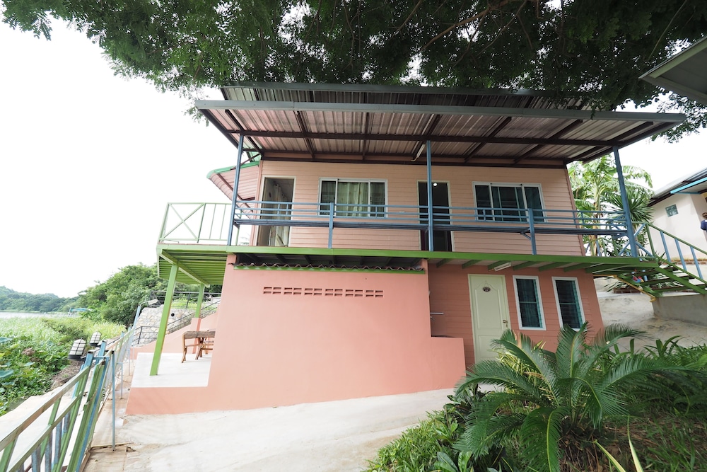 Golden Dragon Resort Kanchanaburi (ex Srisook Resort) 1/50