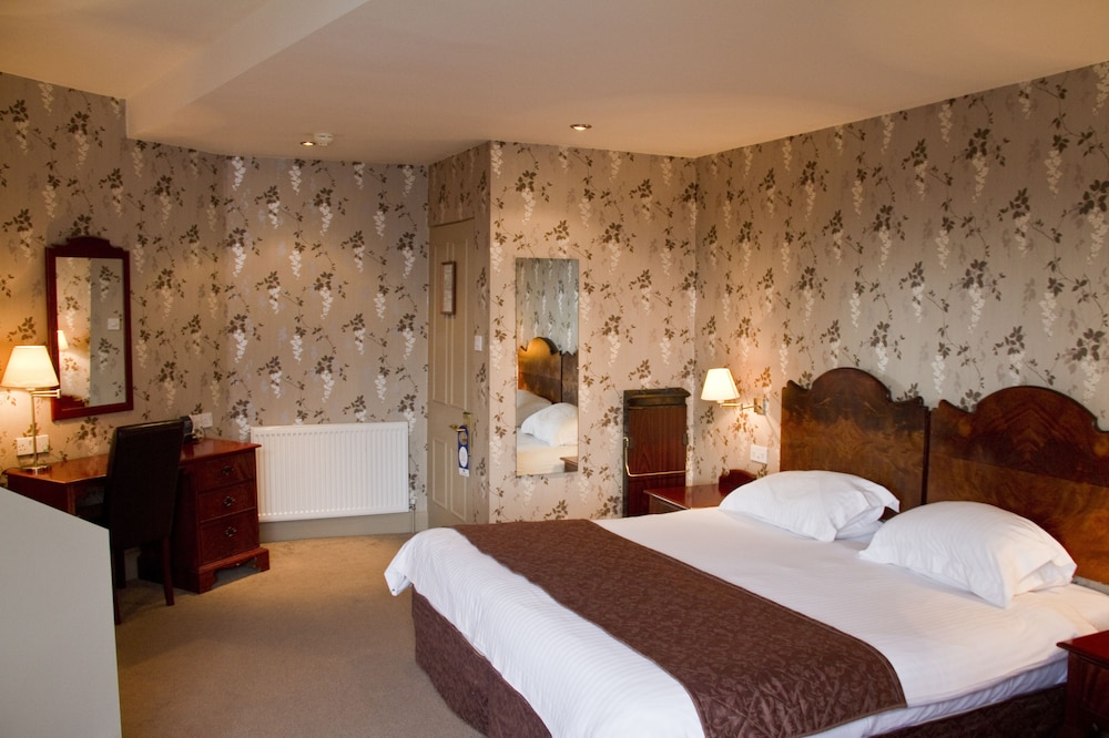 The Duke Of Cornwall Hotel 25/73