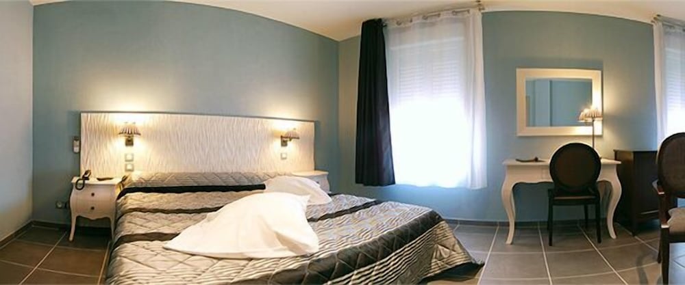 Splendid Hotel 20/71