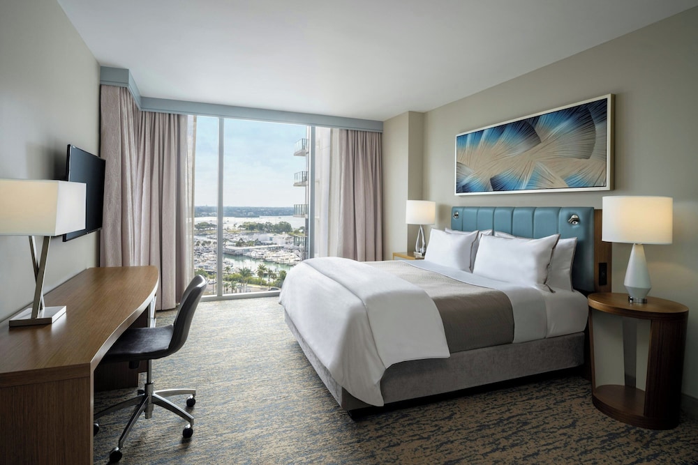 Premium, King Bed, Marina View