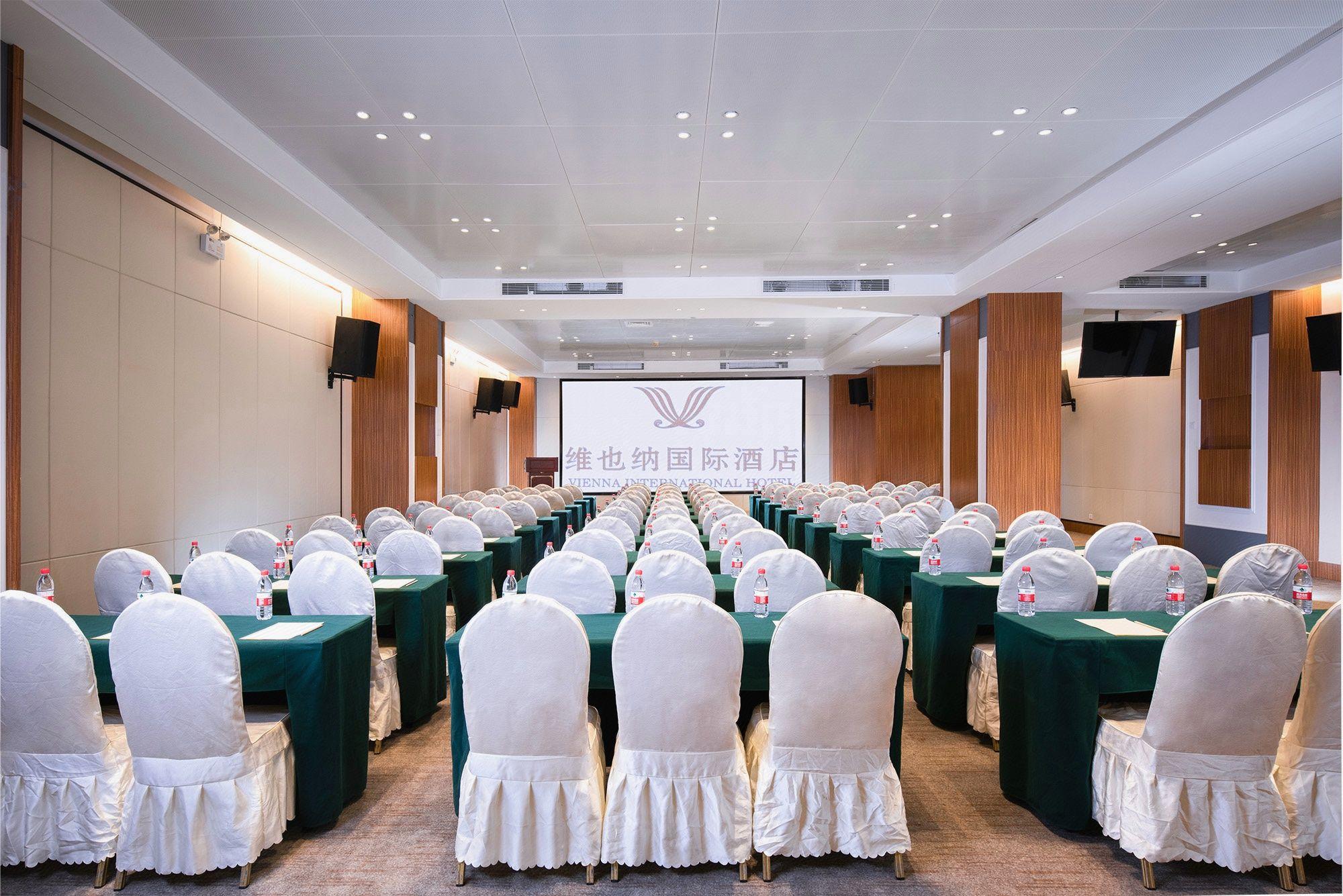 Vienna International Hotel Shenzhen Wangzhong City 33/36