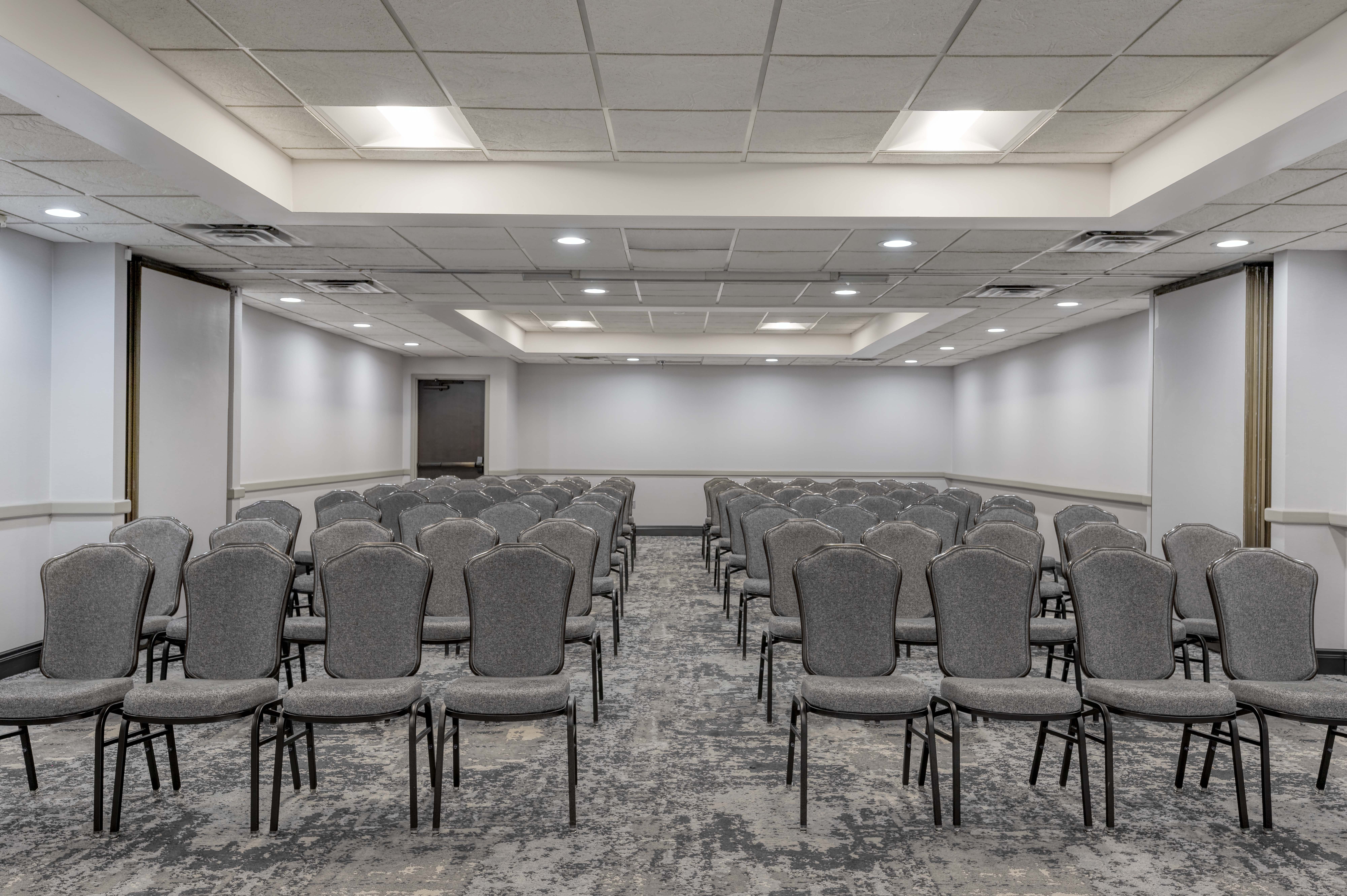 Crowne Plaza Indianapolis Airport 35/58