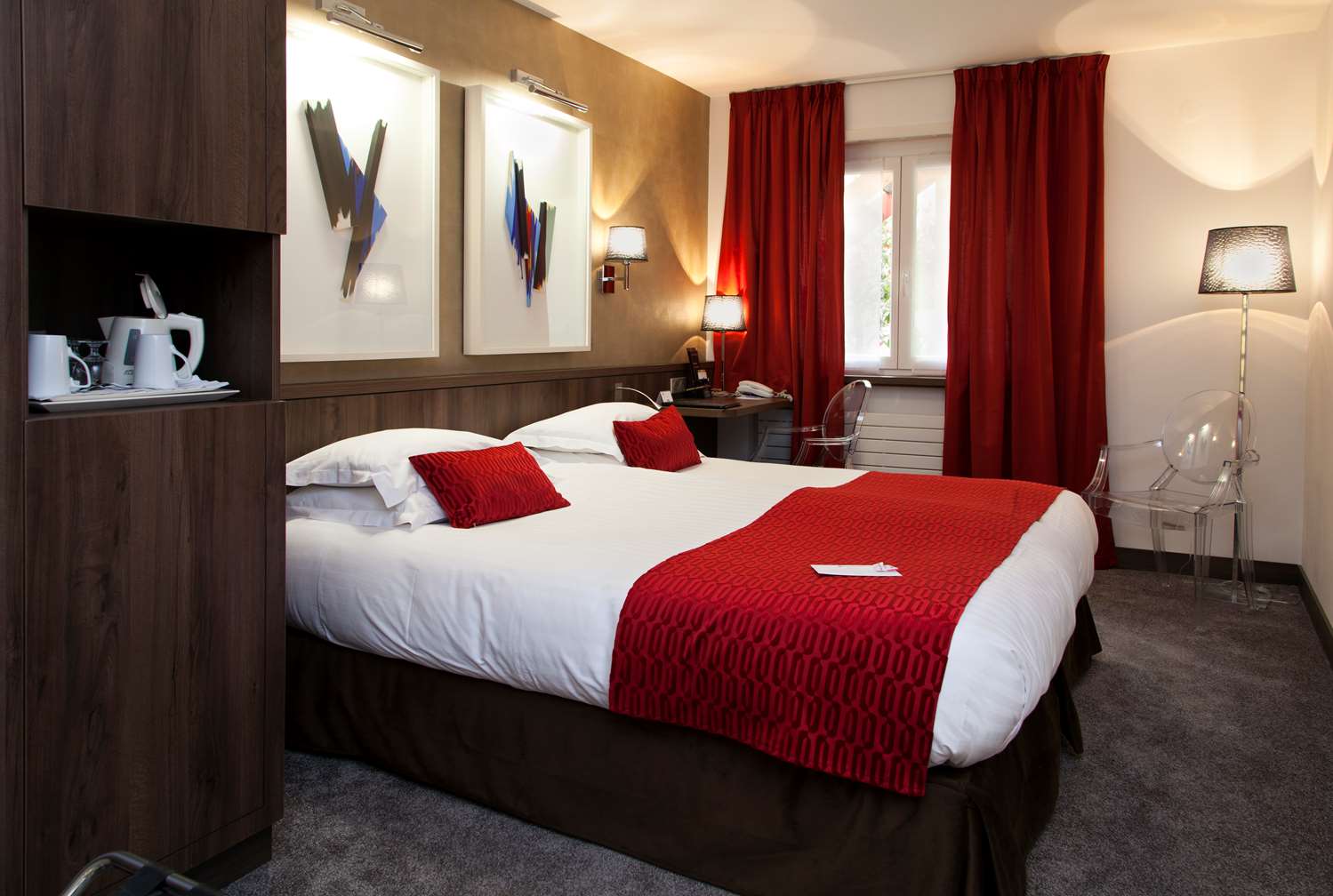rooms