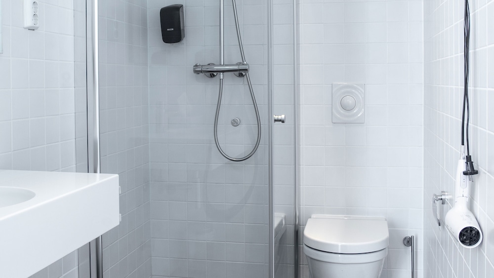 شقة بسريرين كوين، Nordis Apartments 3/3