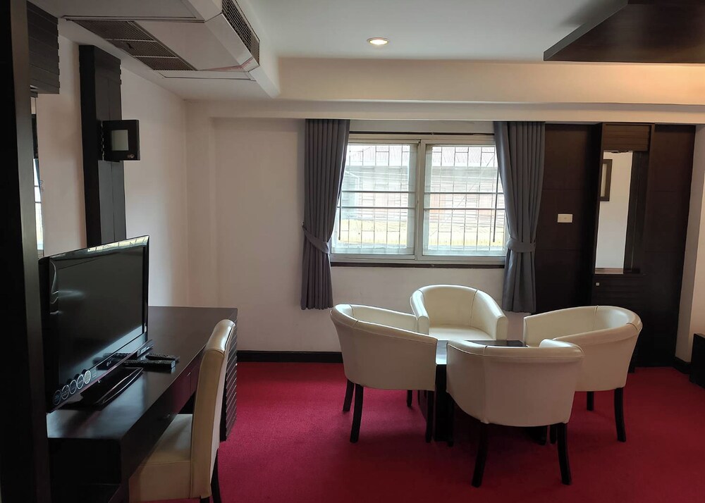 Phuluang Hotel 21/27