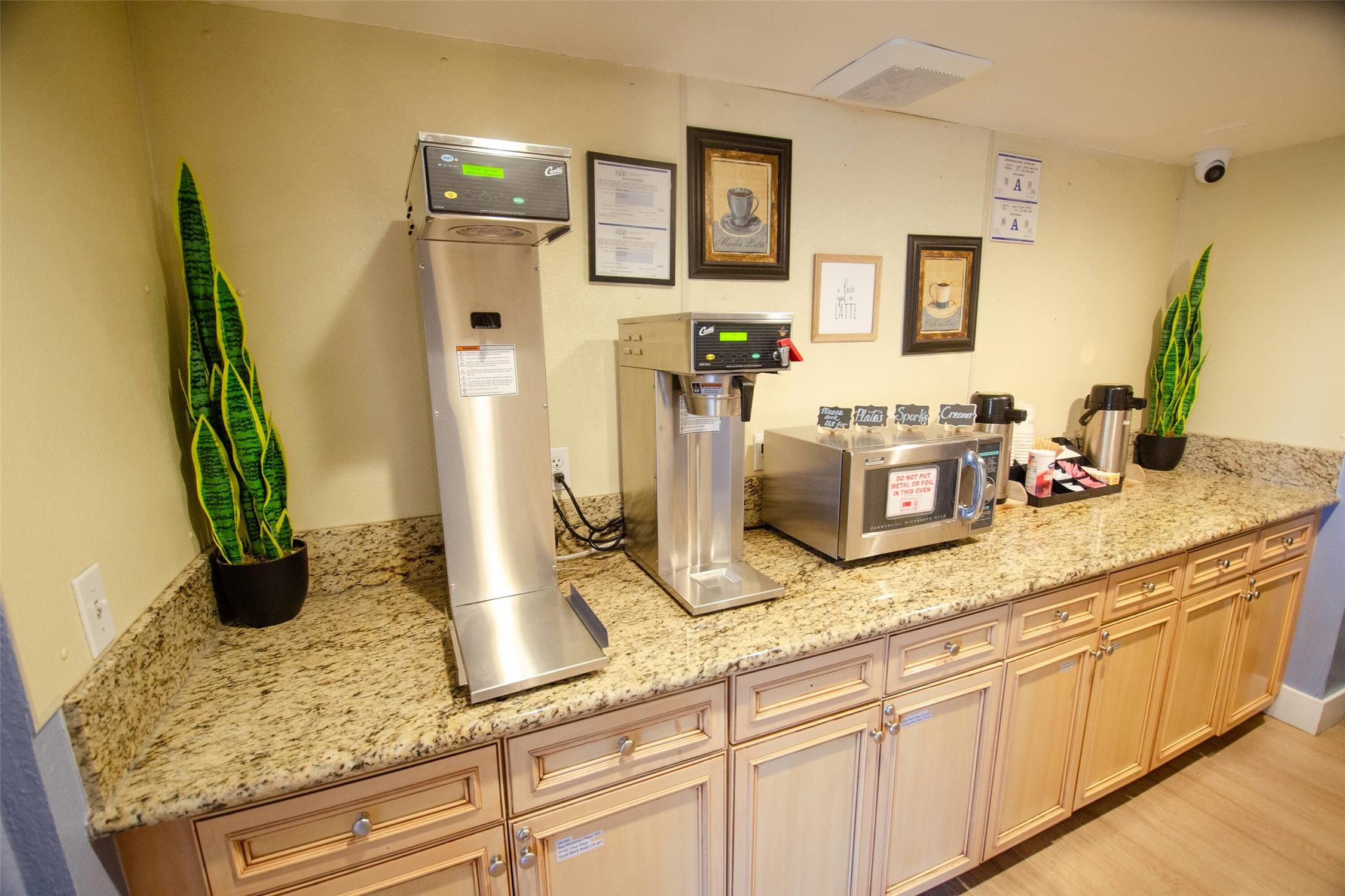 Super 8 By Wyndham Las Vegas North Strip/Fremont St. Area 7/12