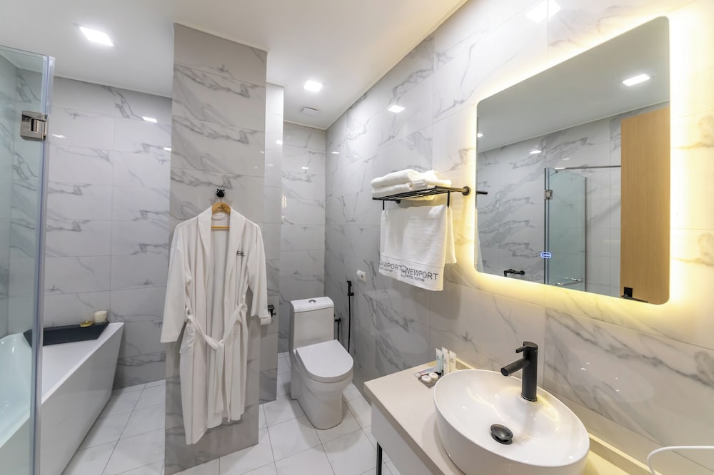 Newport Hotel Kutaisi 58/65