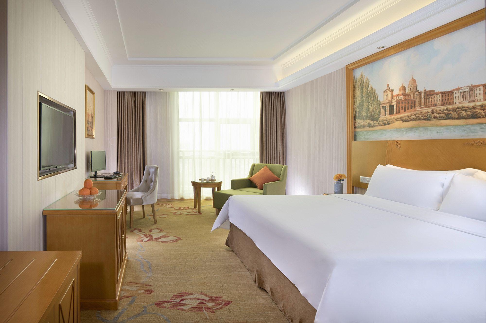 Vienna International Hotel Huangpu Develpoment Zone Branch 15/71