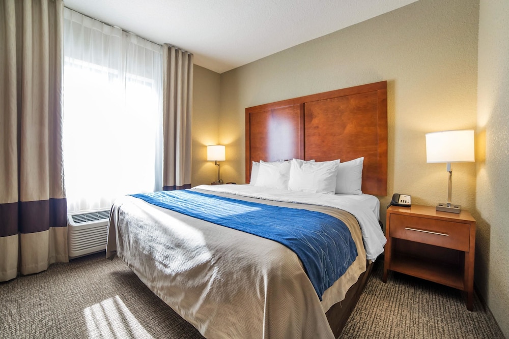 Comfort Inn & Suites Cheyenne, WY 15/41