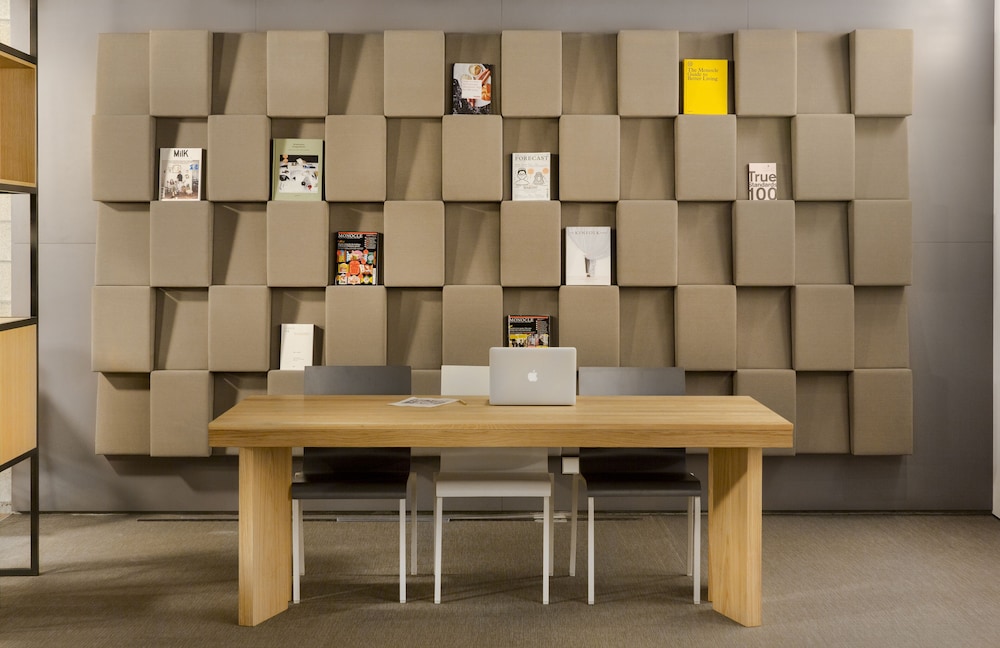 Handpicked Hotel & Collections 22/37