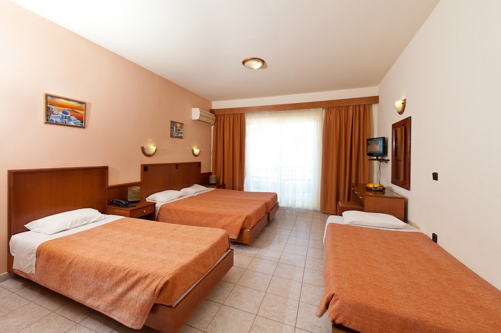 Alea Hotel Apartments 7/29
