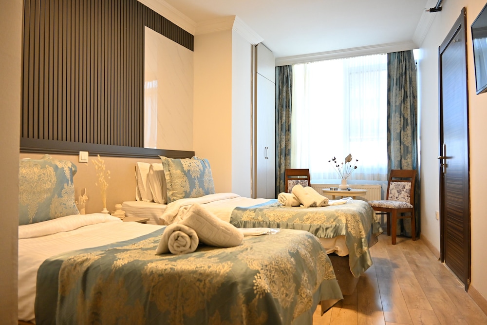 STANDARD, TWIN BEDS