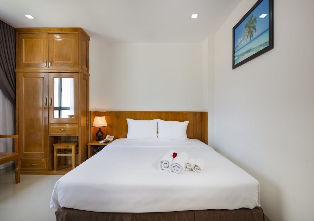 Royal Hotel Nha Trang 17/55