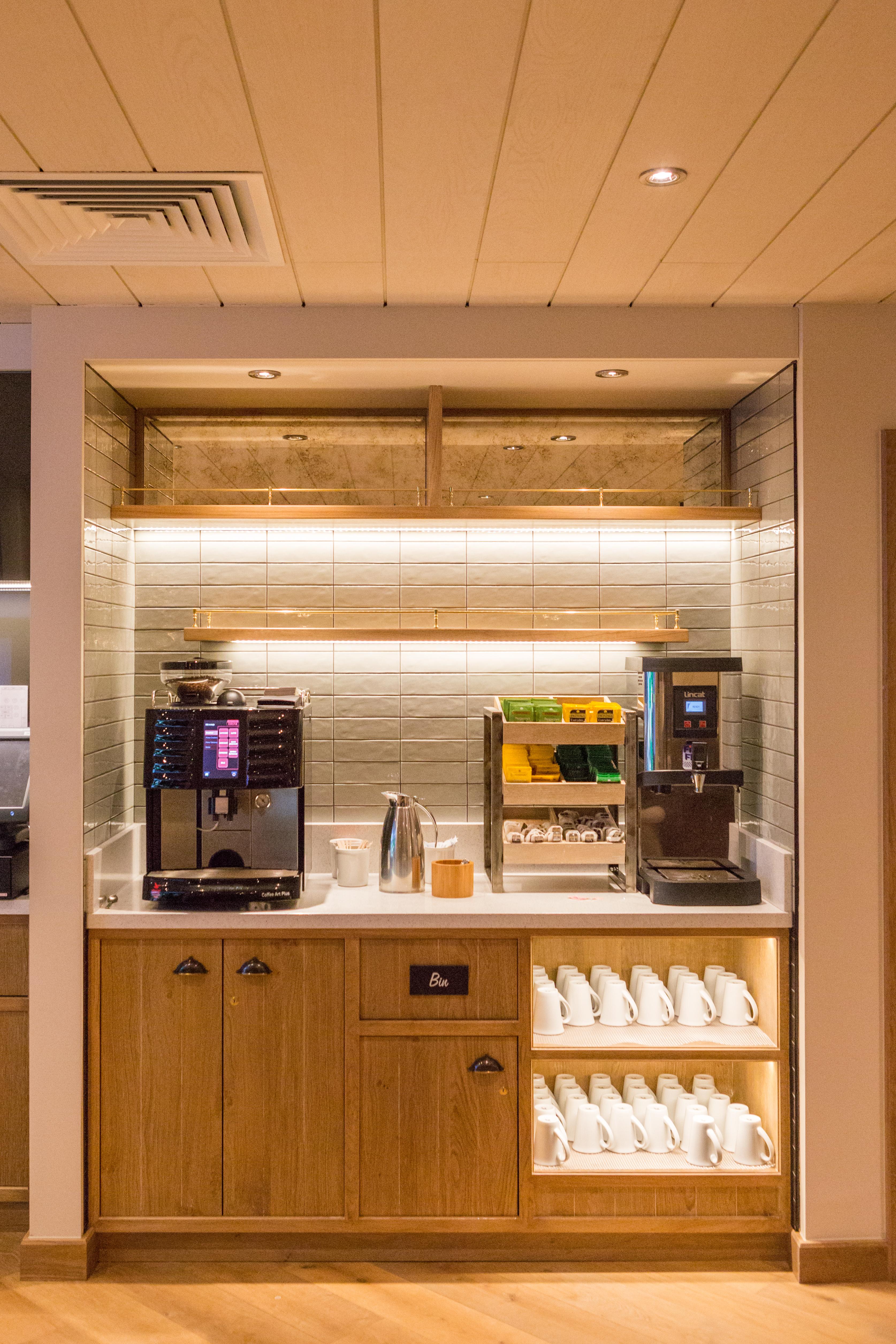 Hub by Premier Inn London Westminster, St James's Park 6/40