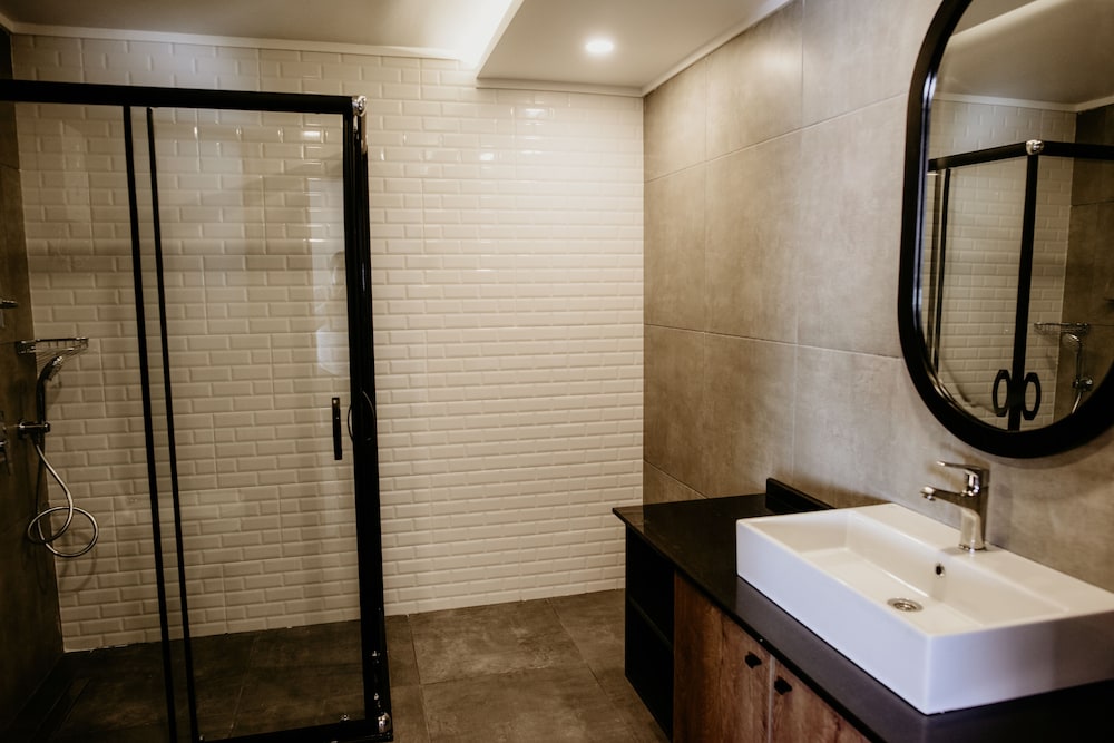 Ramira Joy Hotel 35/40