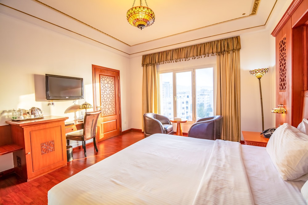 The Platinum Hotel 22/64