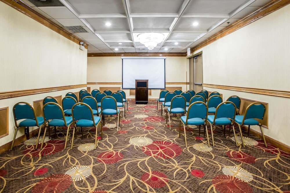 Holiday Inn Chicago Midway Airport S, An Ihg Hotel 64/71