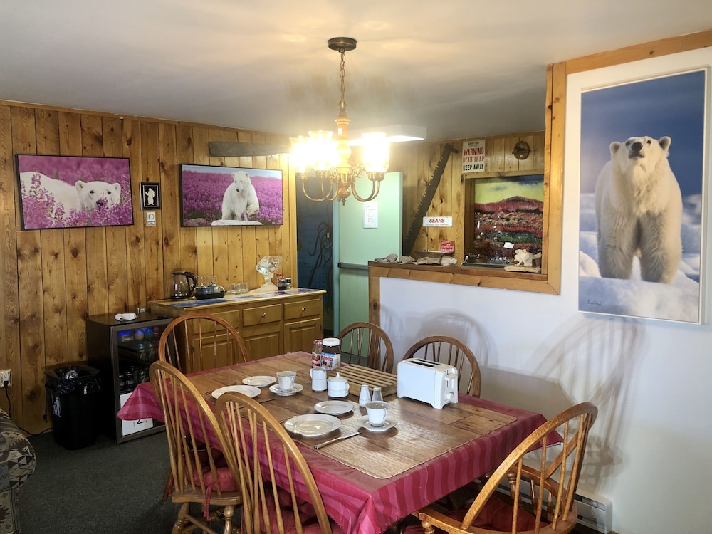 IceBerg Inn 15/25