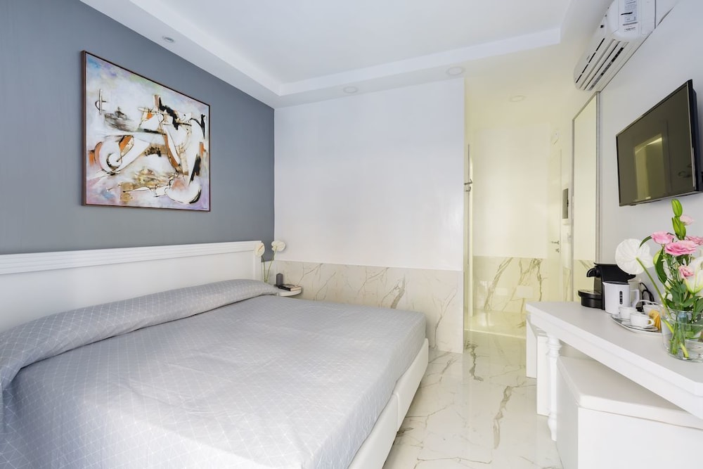 Hotel Little Aurelius 5/27