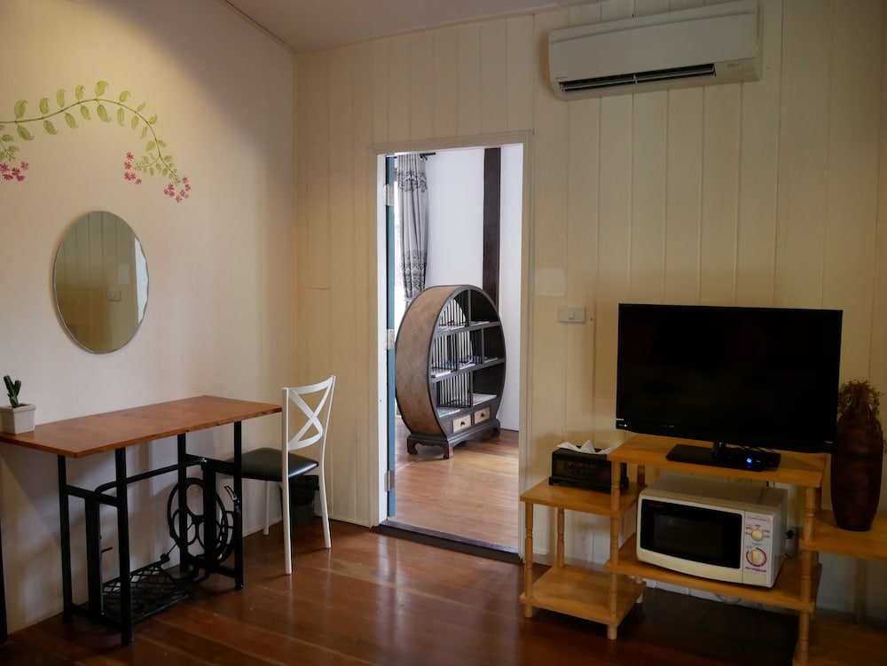 Aen Guy Boutique Hotel 63/73