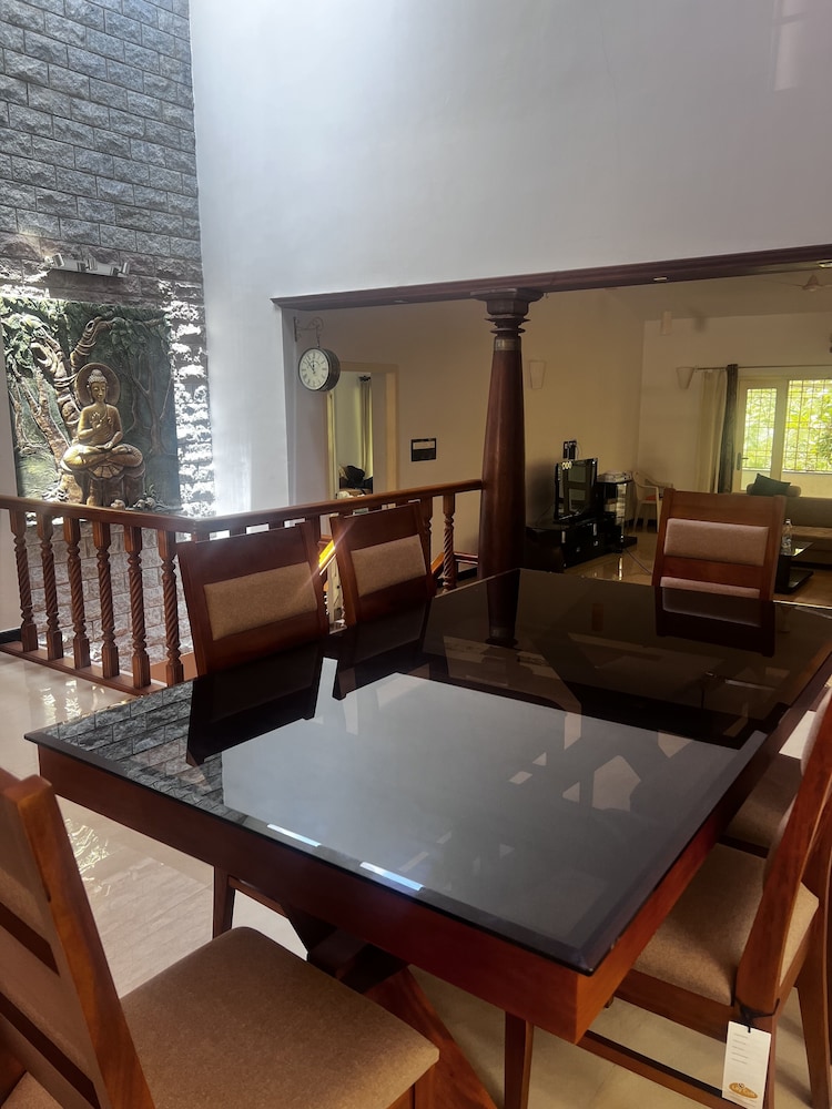 Yercaud Bungalow Stay 12/22