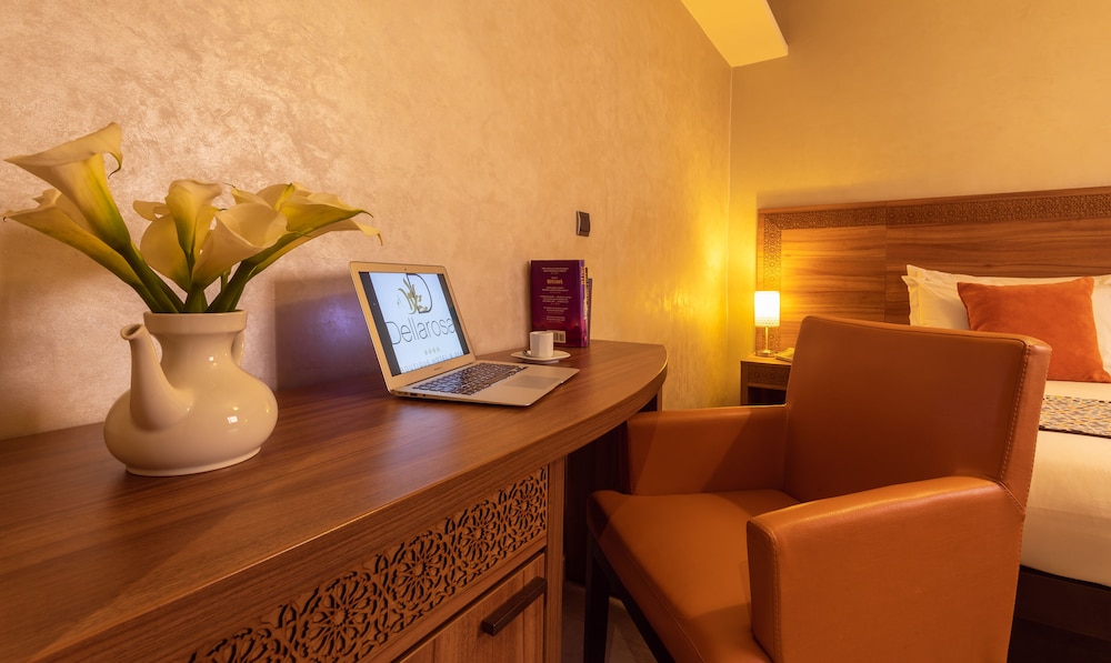 Dellarosa Boutique Hotel & Spa 65/70