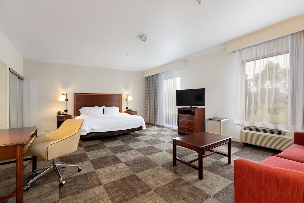 Hampton Inn and Suites Baton Rouge I 10 East 10/56