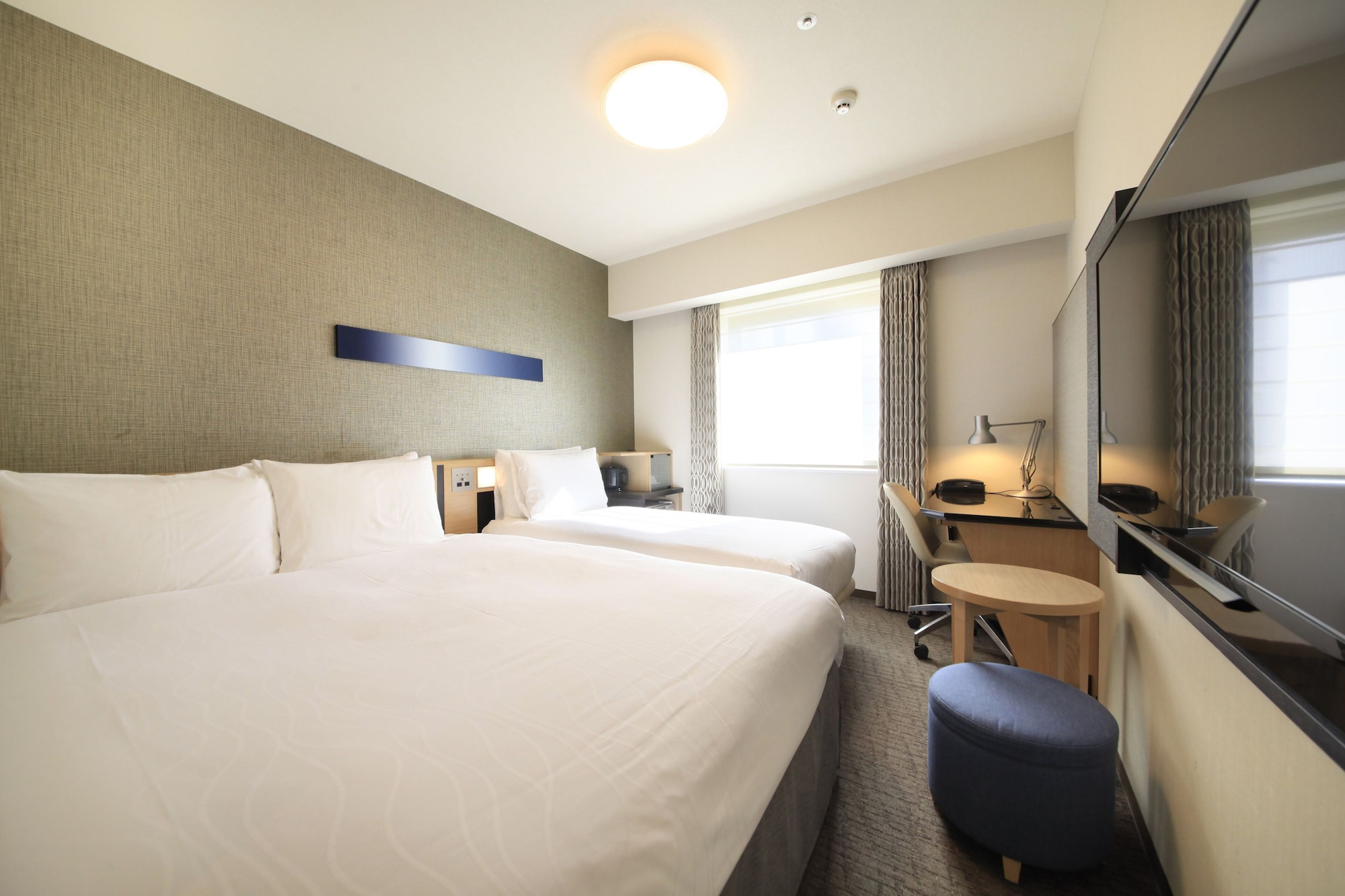 ROOM, TWIN BEDS, SMALL