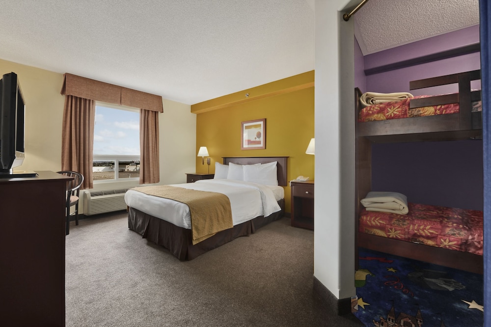 Super 8 by Wyndham Barrie South 15/45