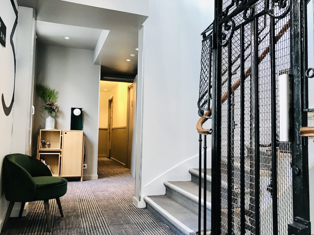 Le Basile Hotel in PARIS
