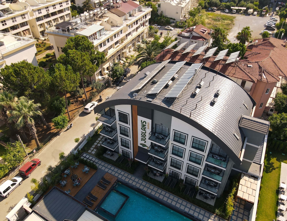 Juglans Suites 1/49