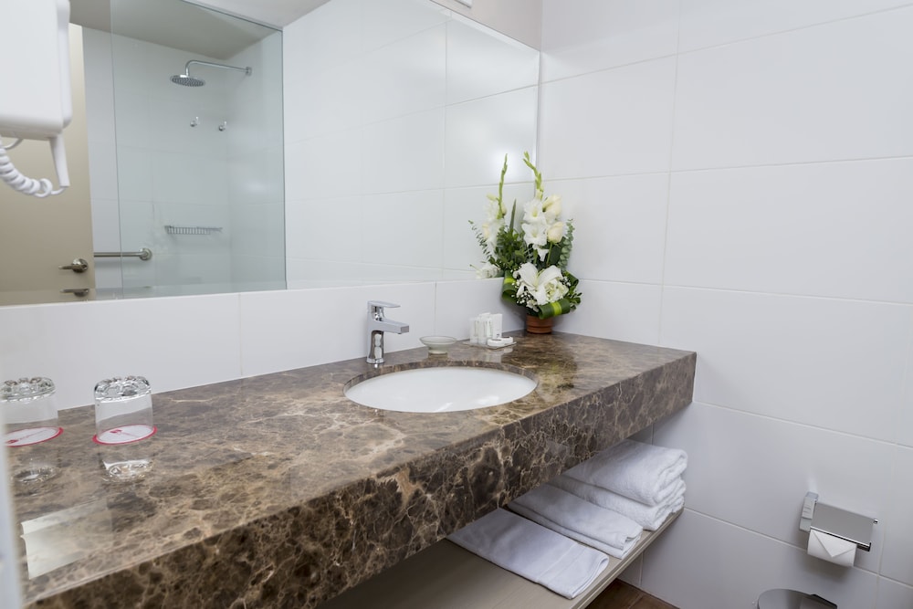 DM Hoteles Tacna 48/49