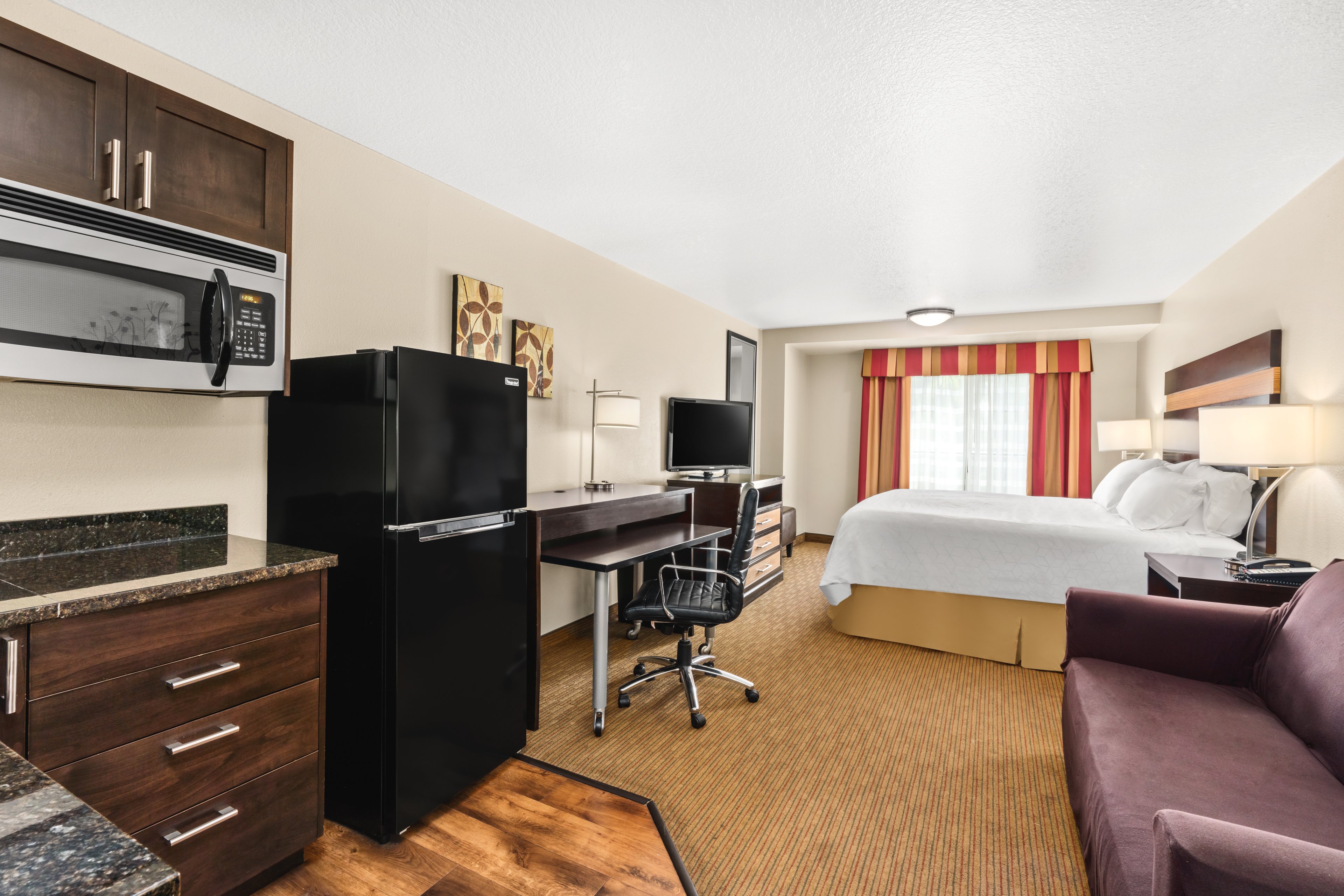 Holiday Inn Express Portland Se-Clackamas Area 40/50
