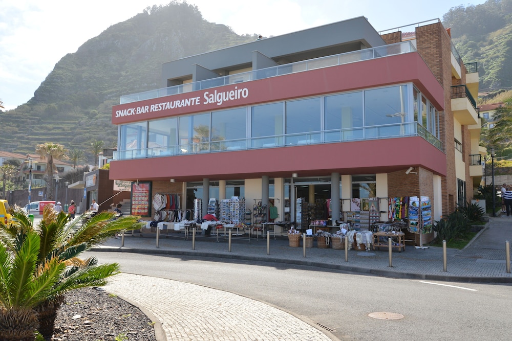 Salgueiro Hotel 1/28