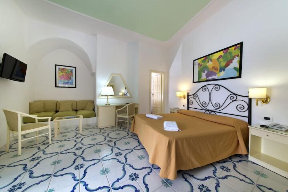Hotel Villa Bianca 28/50