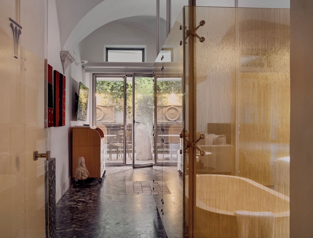 Palazzo delle Pietre Luxury Apartments 25/50