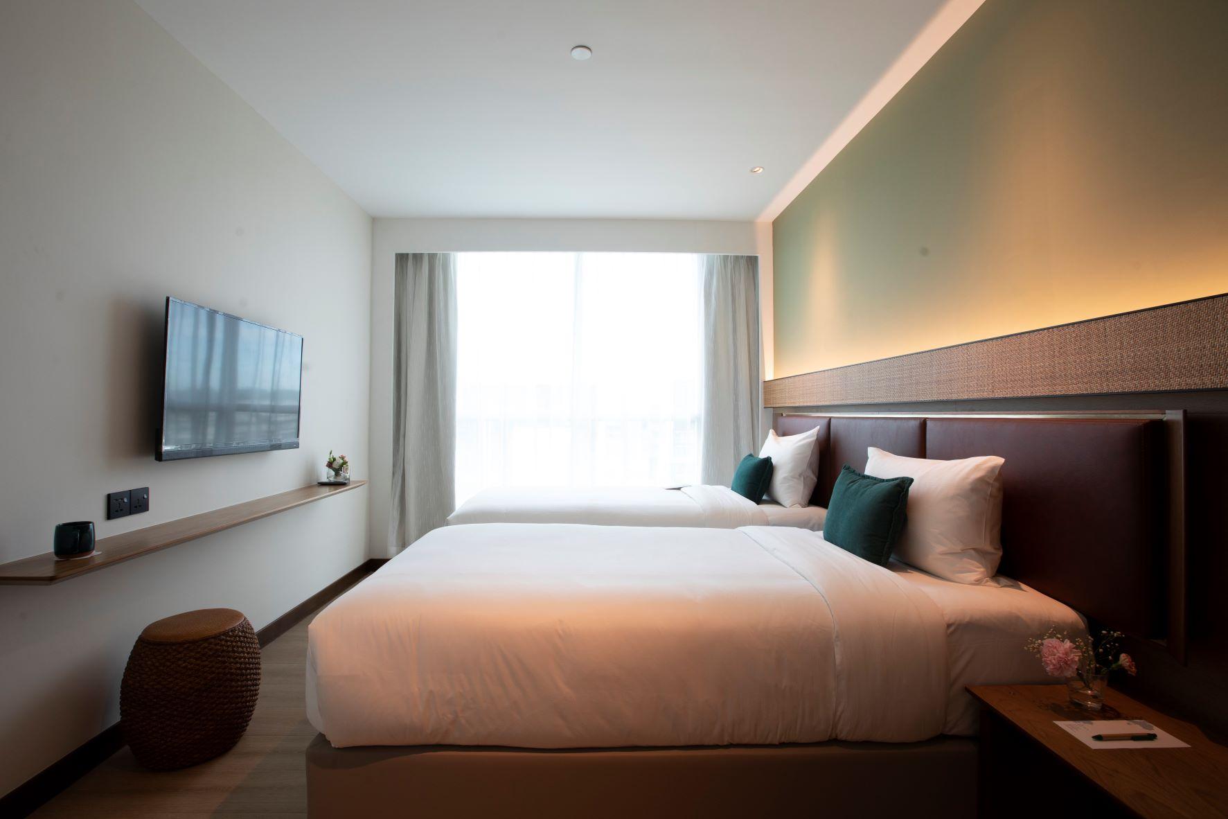 Cozy, Hollywood, Twin Beds