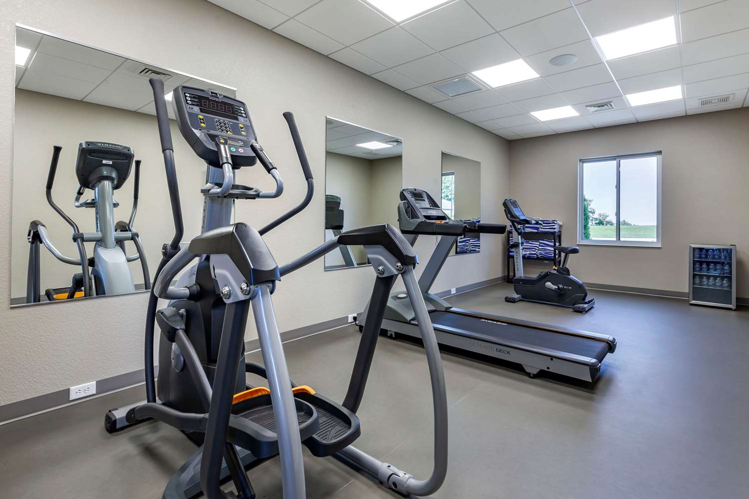 Sleep Inn and Suites Lancaster-Platteville 16/22