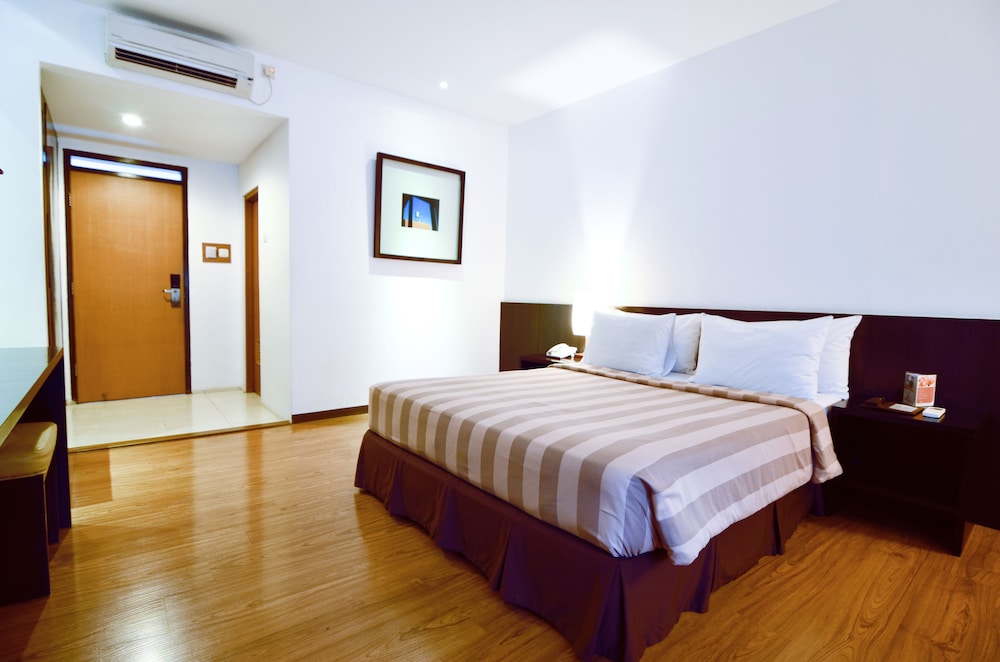 GUMILANG REGENCY HOTEL EX-GUMILANG SARI HOTEL(KT) 15/31