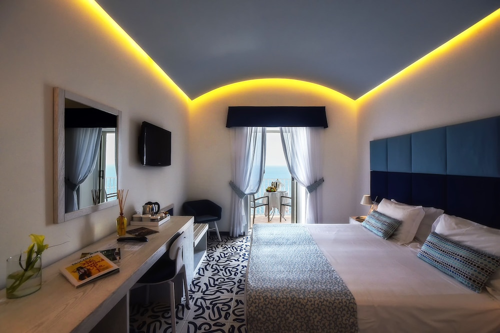 Miramalfi Hotel 22/85