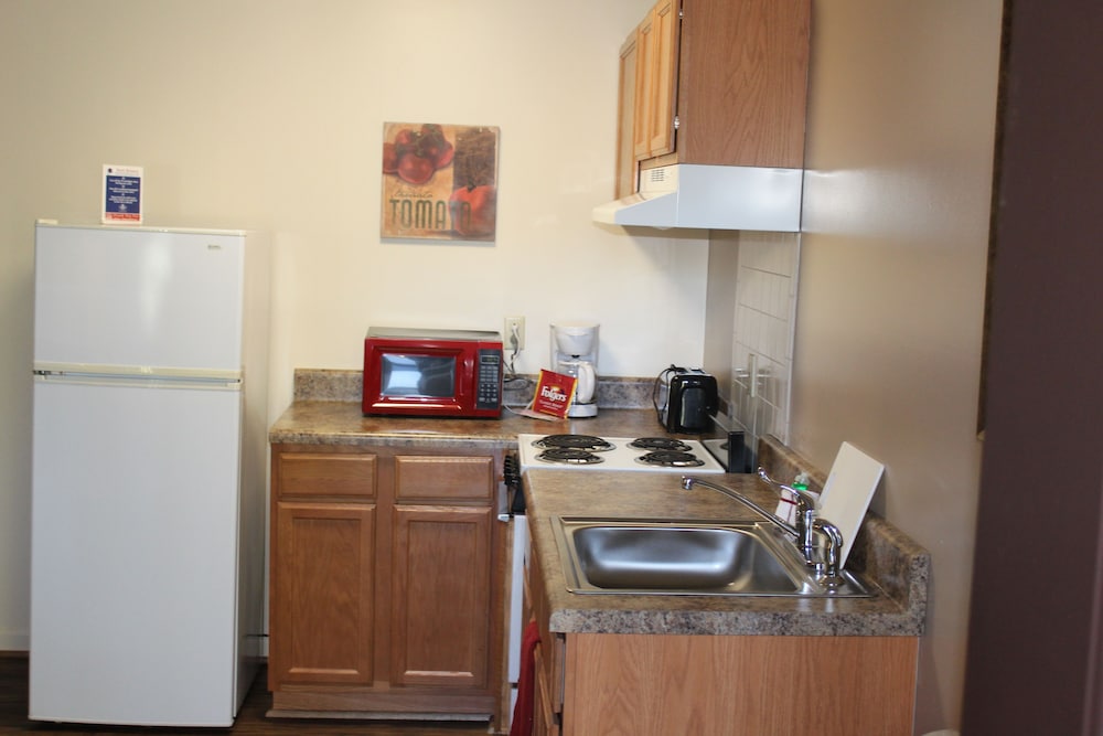 Affordable Corporate Suites - Roanoke 32/50