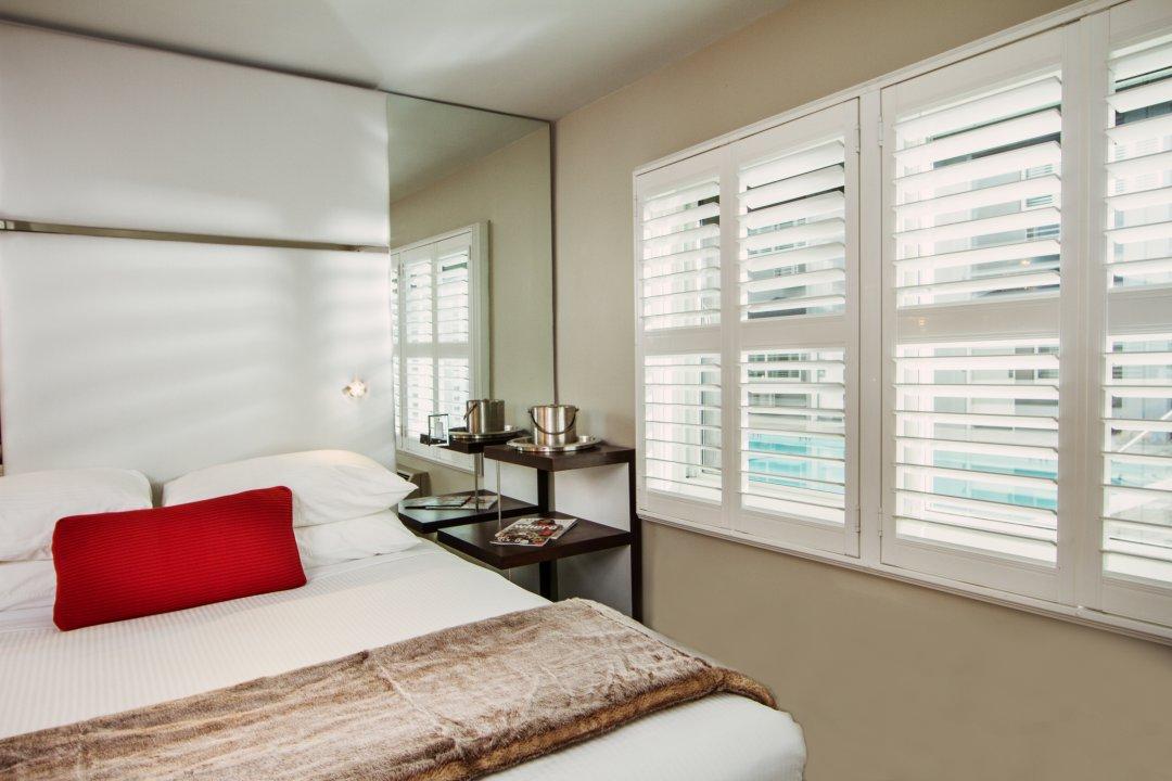 Room, King Bed, Pool Side