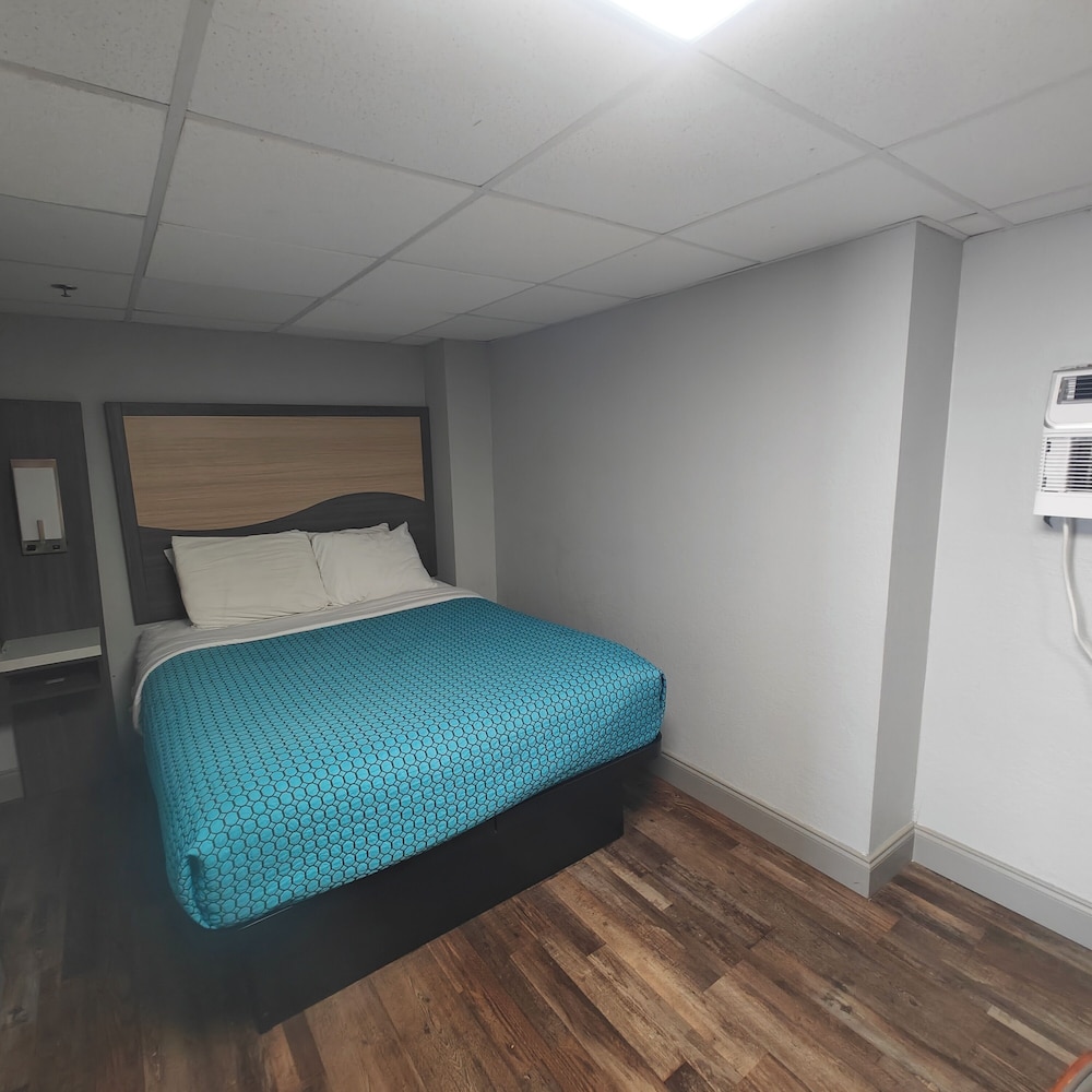 Mountain Vista Inn and Suites 27/57