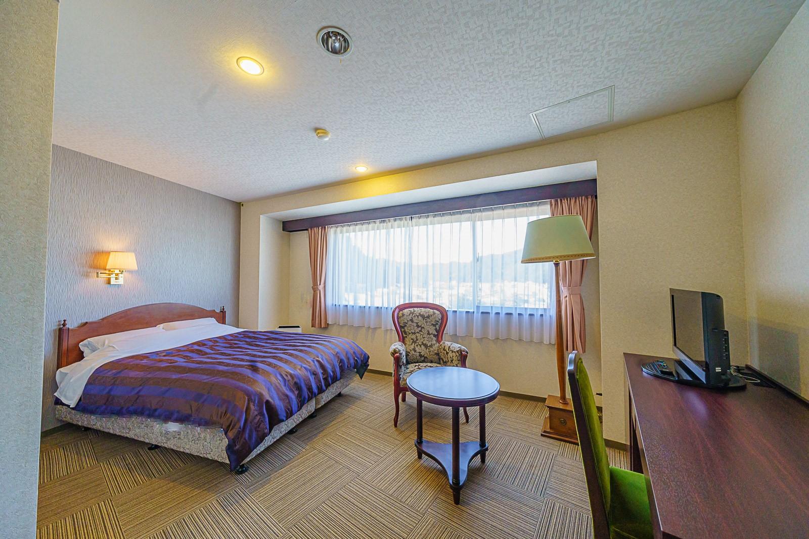 Hotel Marseille 9/17