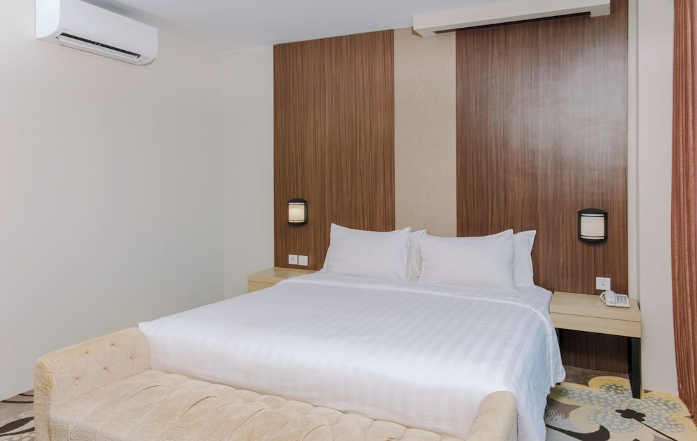Aston Gorontalo Hotel & Convention Center 28/61