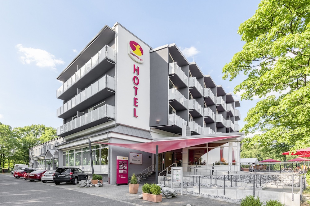 Serways Hotel Remscheid 1/36