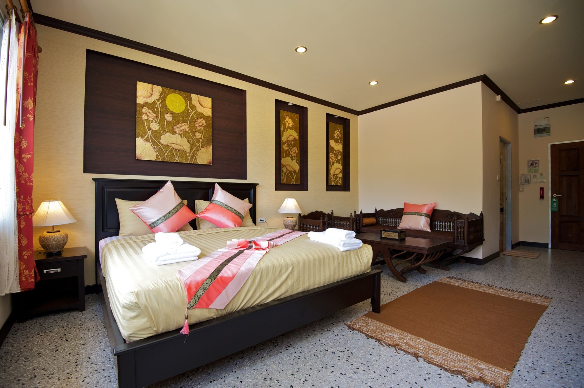 SUITE, SEA VIEW