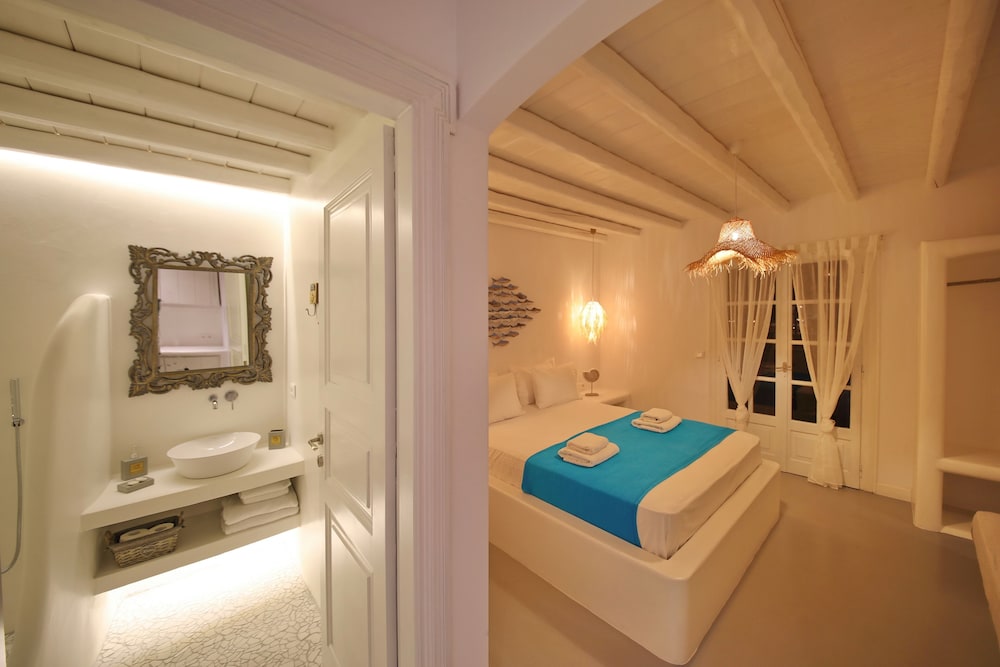 Evlalia Studios & Villas 16/50